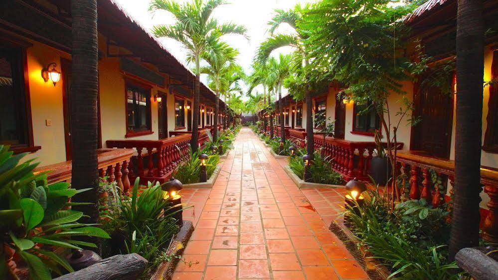 Lotus Lodge Siem Reap Exterior photo